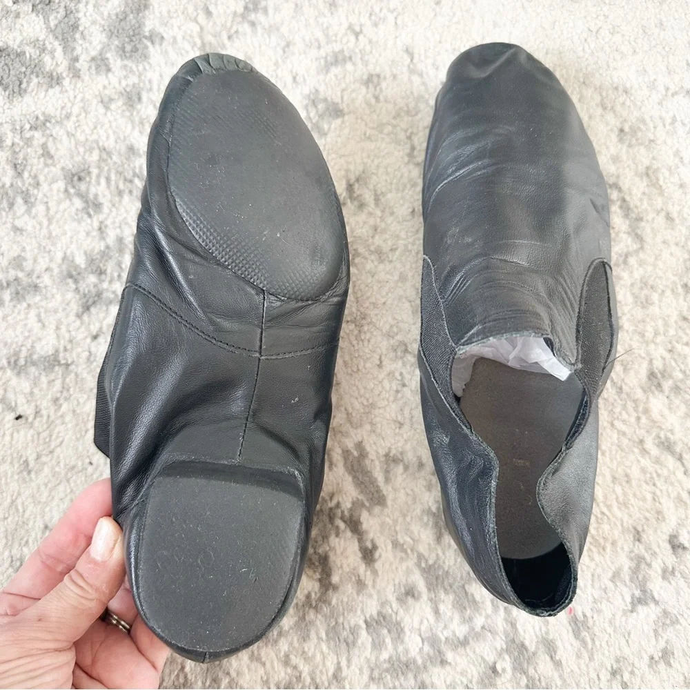 ⭐️3/$30⭐️ (bundle deal) Black Leather Dance Shoes size 8.5